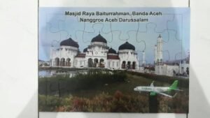 Read more about the article Caring for Early Childhood Education The Distribution of airplane Puzzle to Kindergarten In Blulukan and Baturan Village